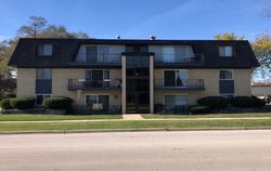 Pre-foreclosure in  S 84TH AVE A Palos Hills, IL 60465