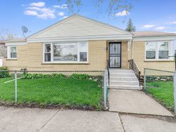 Pre-foreclosure in  S HALSTED ST Riverdale, IL 60827