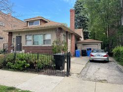 Pre-foreclosure in  S SOUTH SHORE DR Chicago, IL 60649