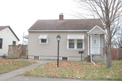Pre-foreclosure in  S 8TH AVE Kankakee, IL 60901