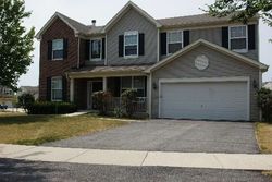 Pre-foreclosure in  ASHBROOK CIR Bolingbrook, IL 60440
