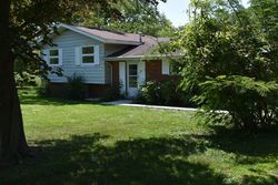 Pre-foreclosure in  87TH ST Darien, IL 60561