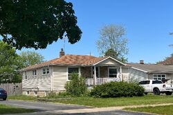 Pre-foreclosure in  N CHASE AVE Lombard, IL 60148