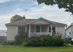 Pre-foreclosure in  N CHASE AVE Lombard, IL 60148