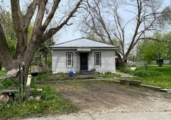 Pre-foreclosure in  PATTEE ST Perry, IA 50220