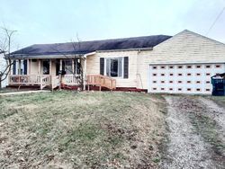 Pre-foreclosure in  W 9TH ST Muncie, IN 47302