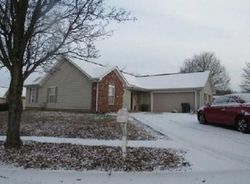 Pre-foreclosure in  HILLSIDE CIR Charlestown, IN 47111