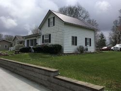 Pre-foreclosure in  E MARKET ST Warsaw, IN 46580