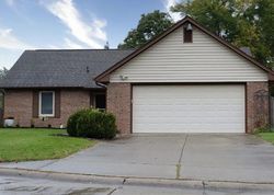Pre-foreclosure in  IRON HORSE LN Indianapolis, IN 46256
