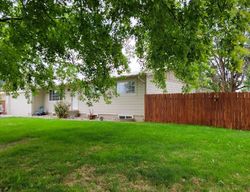 Pre-foreclosure in  SW 9TH ST Fruitland, ID 83619