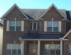 Pre-foreclosure in  DUVAL POINT WAY SW Snellville, GA 30039