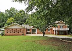 Pre-foreclosure in  HEMLOCK DR SW Austell, GA 30106