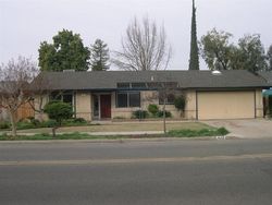Pre-foreclosure in  N MINNEWAWA AVE Fresno, CA 93727