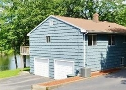 Pre-foreclosure in  OVERLOOK AVE Bridgeport, CT 06606