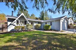 Pre-foreclosure in  VIA ESTRELLA Martinez, CA 94553