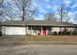 Pre-foreclosure in  CANNON AVE Springdale, AR 72762