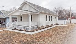 Pre-foreclosure in  13TH ST NW Cedar Rapids, IA 52405