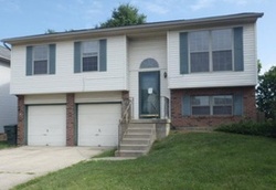 Pre-foreclosure in  VIEWPOINTE DR Columbus, OH 43207