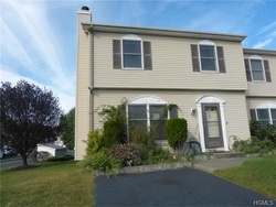 Pre-foreclosure in  MATONE CIR West Haverstraw, NY 10993