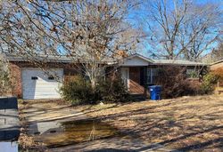 Pre-foreclosure in  OLD CENTRAL PLANK RD Wetumpka, AL 36092
