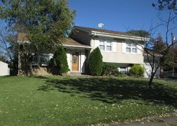 Pre-foreclosure in  HICKORY AVE Penns Grove, NJ 08069