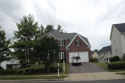 Pre-foreclosure in  POWELLS LANDING CIR Woodbridge, VA 22191