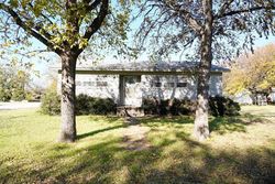 Pre-foreclosure in  W CRAFTON ST Henrietta, TX 76365