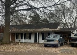 Pre-foreclosure in  COLEWOOD AVE Memphis, TN 38118