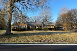 Pre-foreclosure in  SUNNYSIDE LN Columbia, TN 38401