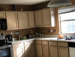 Pre-foreclosure in  DUNKIRK LN Arlington, TX 76017