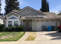 Pre-foreclosure in  OAK VALLEY DR Vacaville, CA 95687