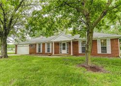 Pre-foreclosure in  RIDDLE HILL RD Springfield, IL 62711