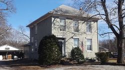 Pre-foreclosure in  9TH ST Rock Island, IL 61201