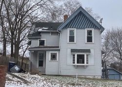Pre-foreclosure Listing in BELOIT AVE JANESVILLE, WI 53546