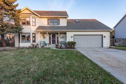Pre-foreclosure Listing in MIDLANE DR WADSWORTH, IL 60083