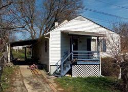 Pre-foreclosure in  ARCH ST Washington, PA 15301
