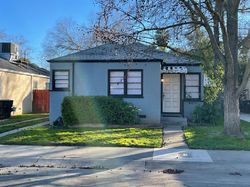 Pre-foreclosure in  6TH AVE Sacramento, CA 95818