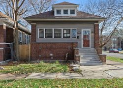 Pre-foreclosure in  S VERNON AVE Chicago, IL 60619