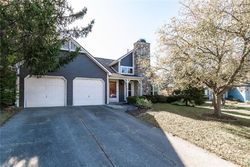 Pre-foreclosure in  FIRESIDE CT Indianapolis, IN 46250