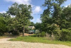 Pre-foreclosure in  SPRADLIN RD Defuniak Springs, FL 32433