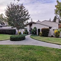 Pre-foreclosure in  FLORIN RD Sacramento, CA 95831