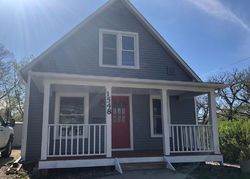 Pre-foreclosure in  33RD ST Des Moines, IA 50311
