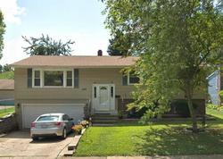 Pre-foreclosure in  MARLBORO CIR Carpentersville, IL 60110