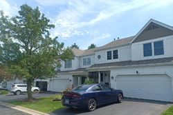 Pre-foreclosure in  SPRING POINT DR Carpentersville, IL 60110