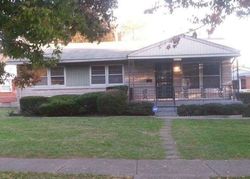 Pre-foreclosure in  VIRGINIA AVE Louisville, KY 40211