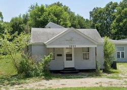 Pre-foreclosure in  E HICKORY ST Decatur, IL 62526