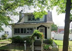 Pre-foreclosure in  KINSHIP RD Dundalk, MD 21222
