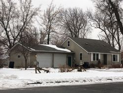 Pre-foreclosure Listing in 8TH AVE SE FAIRFAX, MN 55332