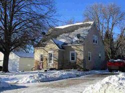 Pre-foreclosure in  8TH ST SE Austin, MN 55912