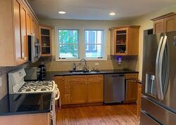 Pre-foreclosure in  HERRICK AVE Teaneck, NJ 07666